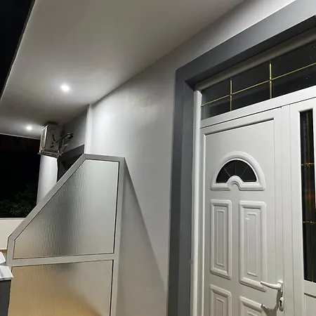 Zeka Guest house *