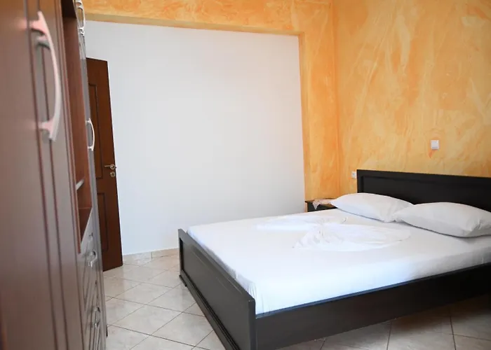 Konukevi Zeka Ksamil